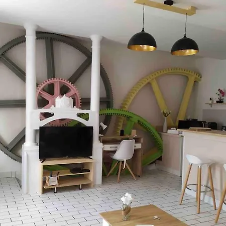 Atypical Ivry-la-Bataille